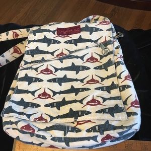 Bungalow 360 shark crossbody